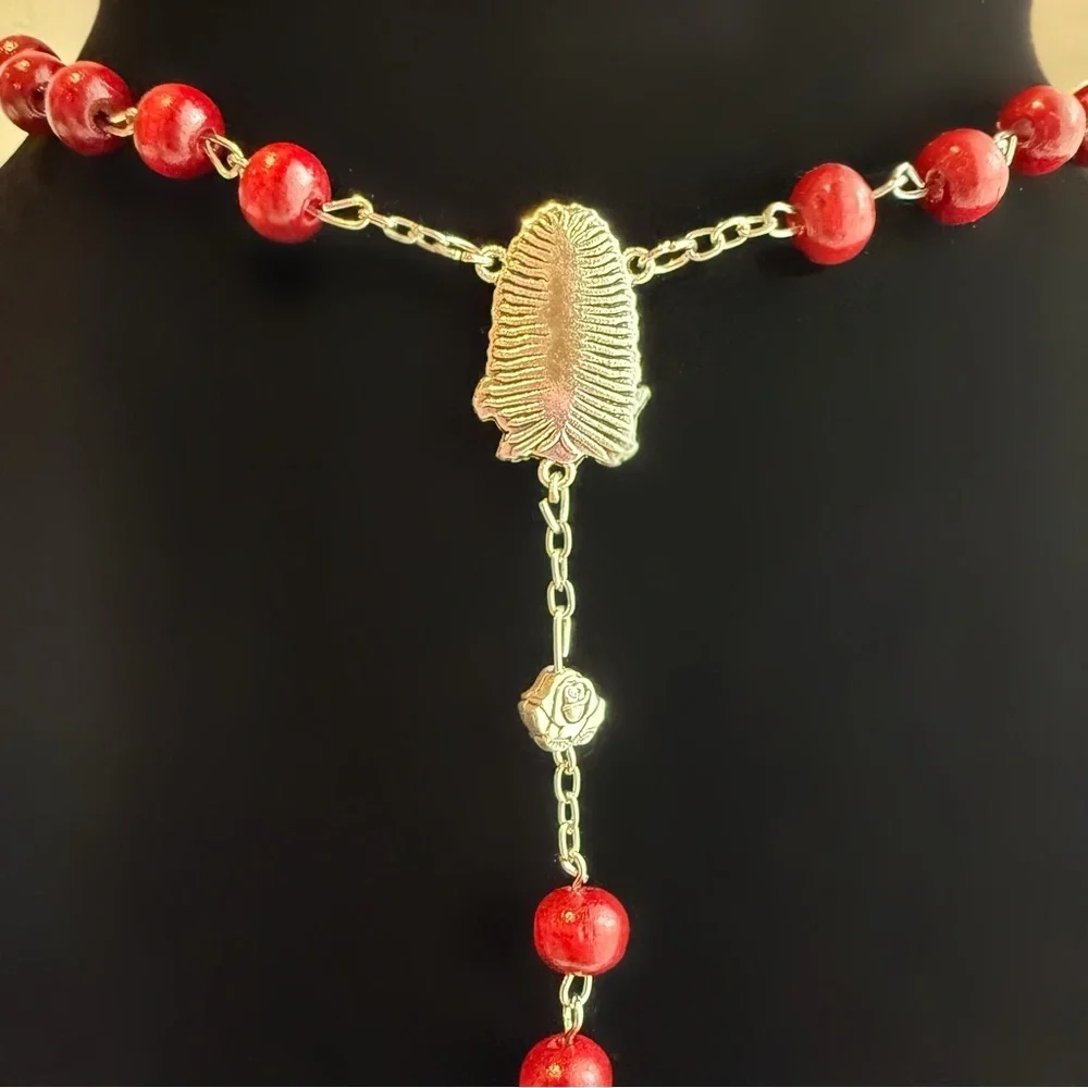 Red Our Lady of Guadalupe Prayer Rosary - Picture 4 of 5